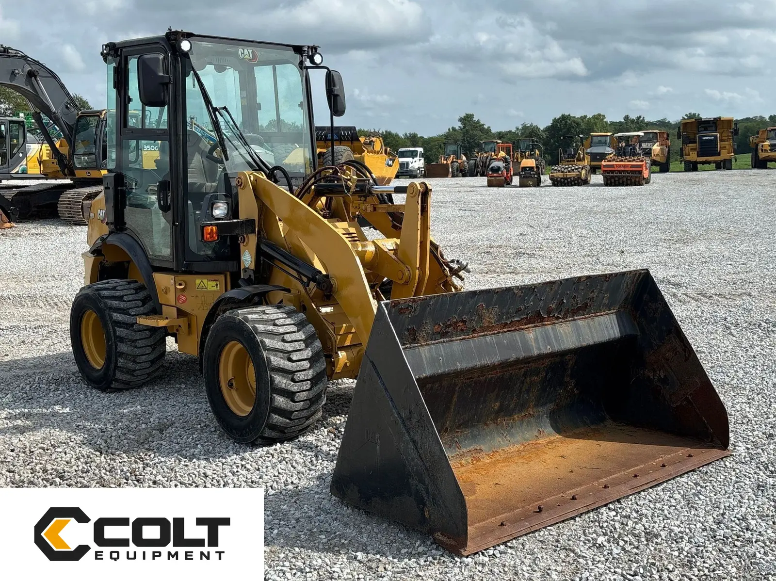 2020 Caterpillar 903D Wheel Loader — photo 3